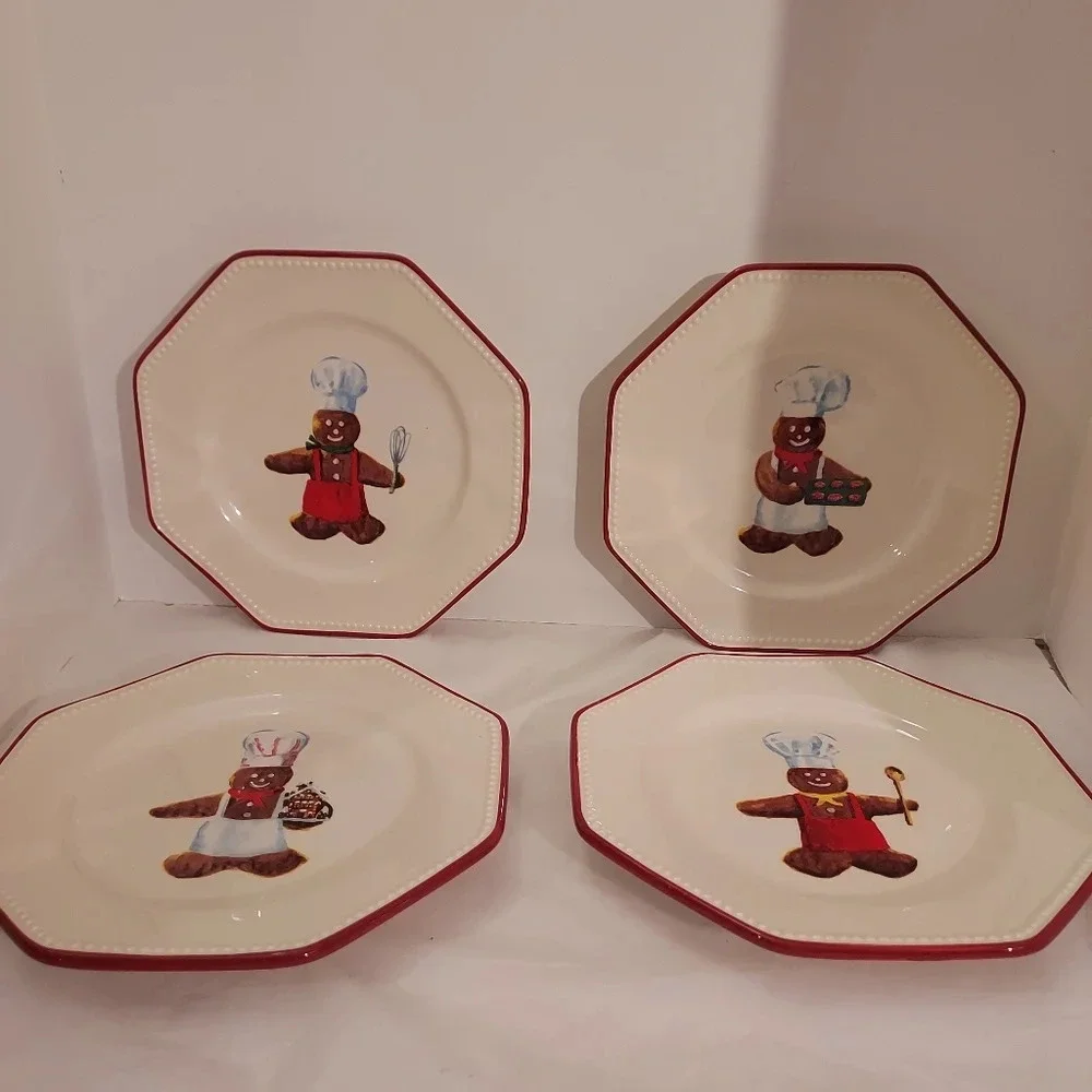 Williams-Sonoma Set of Four Gingerbread Chef Dessert Plates - 7.75 inch Diameter